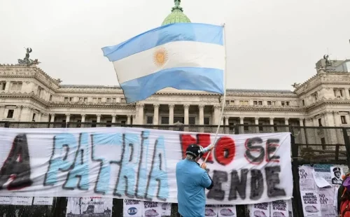 Governo argentino de Javier Milei abre programa de demissão para 21 mil funcionários