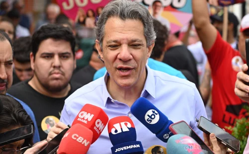 Haddad aposta na mobilização popular em São Paulo para reverter cenário de Lula