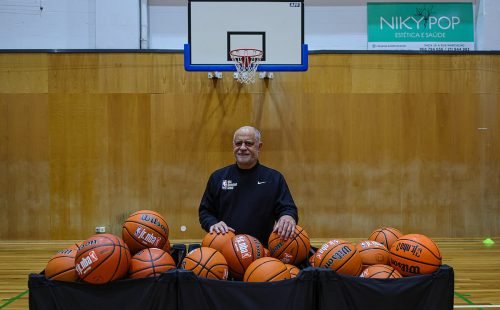 tuguesa de Basquetebol, mas seria o mesmo que ter a possibilidade de comer uma r