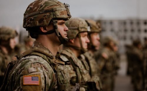 furto de informações governamentais não públicas, por fraude de commodities , po