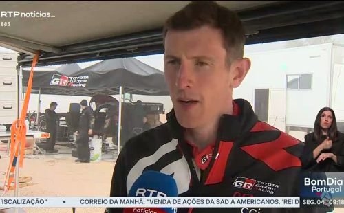 Líder do WRC, Elfyn Evans acelera na abertura do Rali de Portugal.