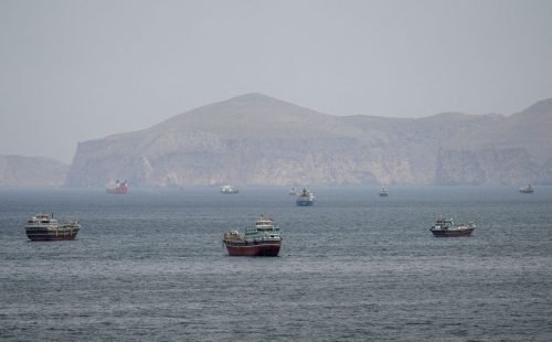 mísseis iranianos, segundo um repórter do site Axios. A Reuters não conseguiu ve