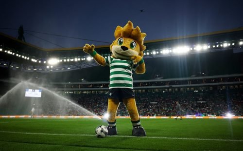 Sporting encara Vitória de Guimarães em Alvalade para encostar no Benfica e seguir na briga pela Champions