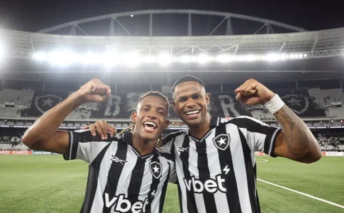 Botafogo garante vitória crucial sobre o Racing e reassume liderança na Sul-americana