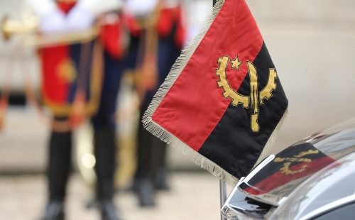 Angola descobre vala comum com 500 corpos, reacendendo memórias