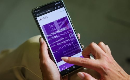 AIMA prepara solução digital para reagrupamento familiar de bebês em Portugal