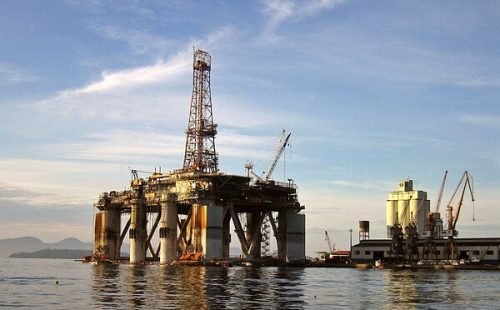 Setor de energia surpreende e supera tecnologia em lucro por trabalhador