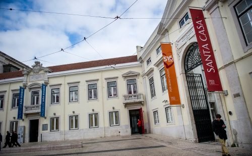 Trabalhadores das Misericórdias pressionam por negociação de contrato coletivo em Lisboa