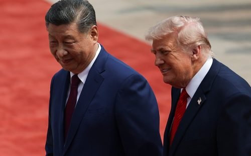 Xi Jinping alerta Trump sobre Taiwan e EUA ponderam apoio em meio a tensões