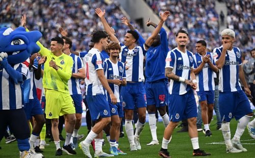 FC Porto celebra 31.º título nacional com vitória sobre o Santa Clara