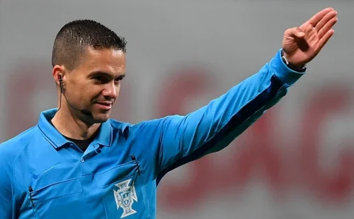 Hélder Malheiro encerra trajetória na arbitragem após apito final no Casa Pia e Rio Ave