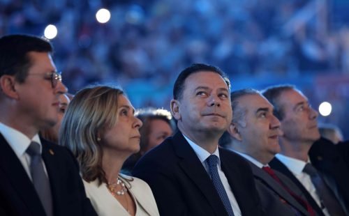 Montenegro apresenta nova estratégia ao PSD em meio a cenário político desafiador
