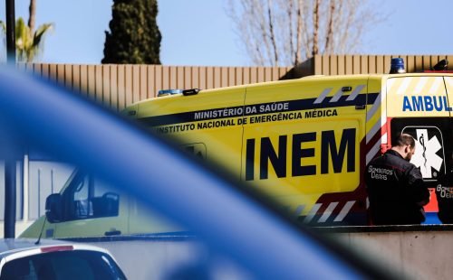 Técnicos de emergência do INEM preparam paralisação por melhores condições de trabalho