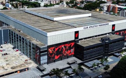 Athletico e Flamengo medem forças na Arena da Baixada em busca de reabilitação