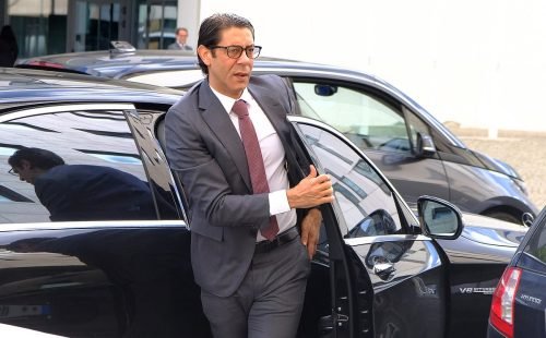 Rui Costa reafirma permanência de José Mourinho no comando técnico do Benfica