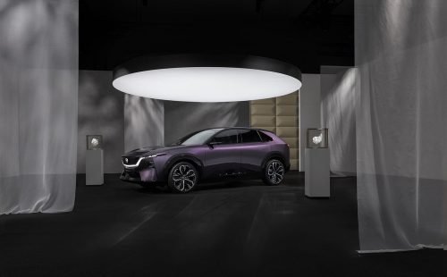 Mazda Cx-6e chega ao mercado com foco em design premium e eletrificação