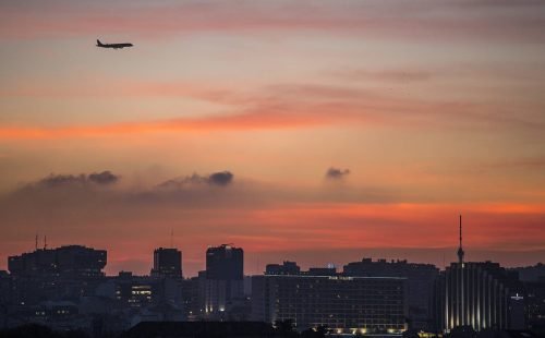 Portugal e Jordânia articulam criação de rota aérea direta entre Lisboa e Amã