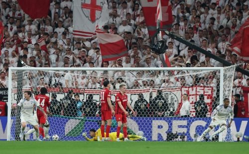 Aston Villa celebra título da Liga Europa com vitória convincente na Turquia