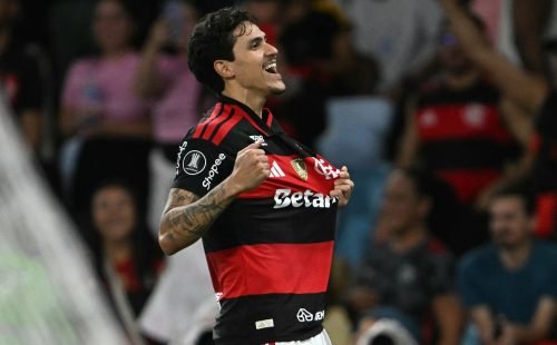 Flamengo garante vaga nas oitavas da Libertadores; Palmeiras sofre revés em partida decisiva