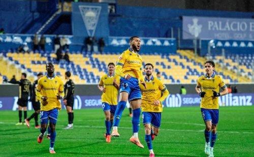 Yanis Begraoui é convocado para a pré-lista de Marrocos visando o Mundial de 2026