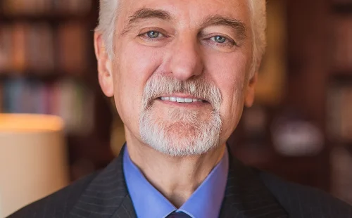Ivan misner defende que networking duradouro exige conexões humanas
