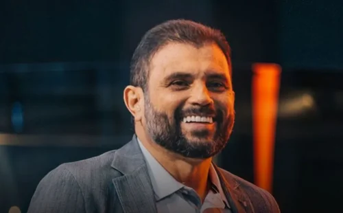 Líder religioso de Flávio Bolsonaro defende resultado das urnas e pede fim da polarização