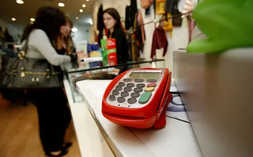 Lucros da american express disparam no acumulado de nove meses