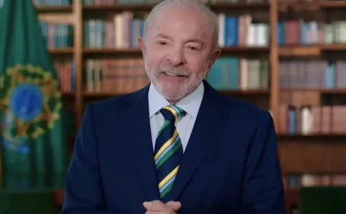 Lula confirma envio de PEC ao congresso para implementar tarifa zero com recursos de emendas