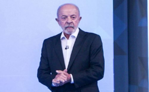 Lula rebate Flávio após termo pejorativo e senador pede desculpas no debate
