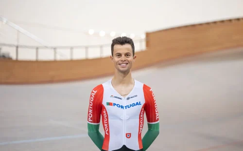 Miguel Salgueiro conquista bronze na corrida por pontos em Xangai