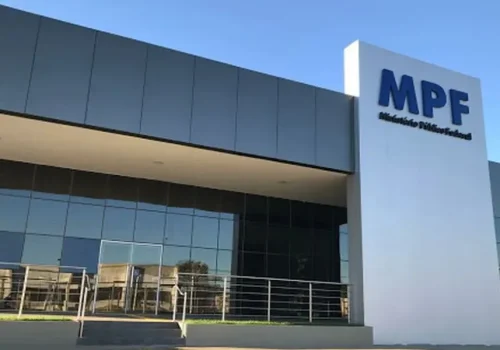 Ministério Público Federal processa Meta para reativar perfis bloqueados na internet