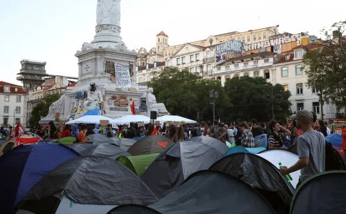 Protestos pela habitação regressam a Lisboa e ao Porto após forte intervenção policial