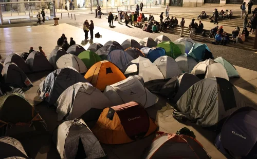 Protestos por habitação no porto são prolongados até o final do ano