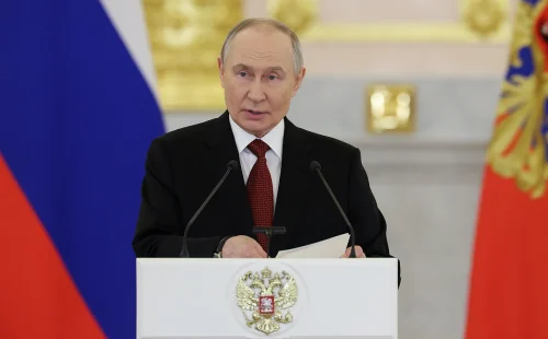 Putin condiciona encontro com Zelensky a acordo de paz final e descarta negociações prévias