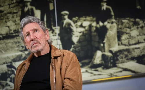 Roger Waters aponta insurreição na Europa e defende causa palestiniana em Portugal