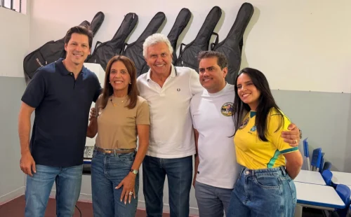 Ronaldo Caiado vota em Goiás e critica atuação do PT no cenário nacional