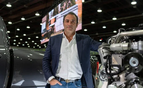 Stellantis assume falhas no motor 1.2 Puretech e enterra gestão de Carlos Tavares