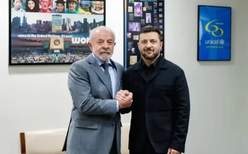 Zelensky parabeniza Lula e destaca papel do Brasil no cenário internacional